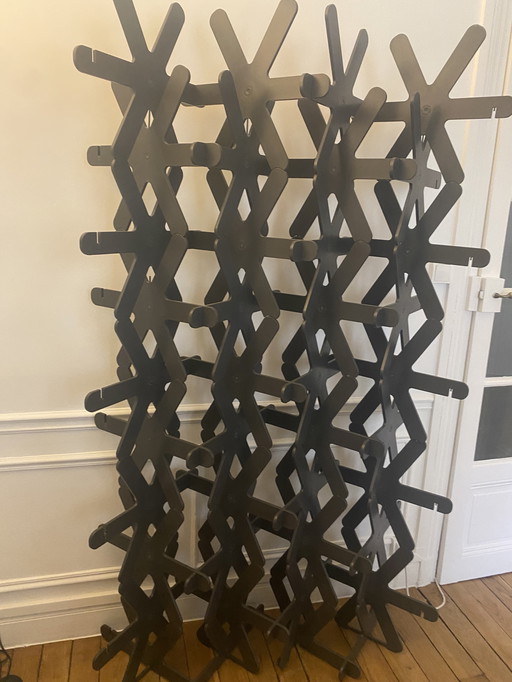 YUKI schermontwerp NENDO Cappellini 