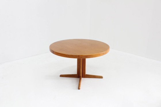 Image 1 of Vintage Danish round extendable dining table, teak, 1960s, Bramin