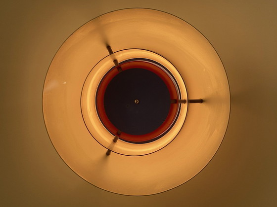 Image 1 of Louis Poulsen Ph5 hanglamp Design Poul Henningsen Denemarken