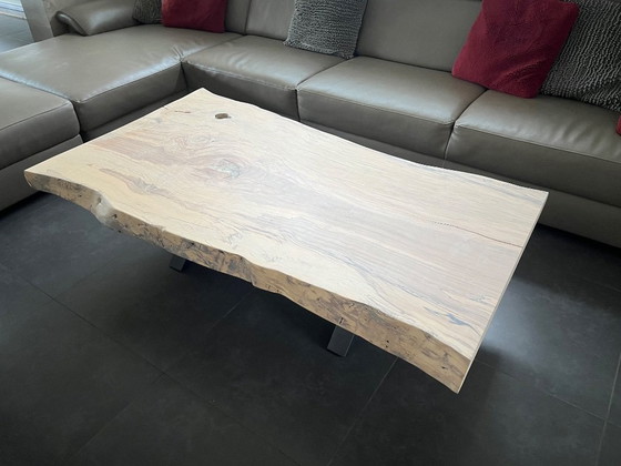 Image 1 of Table à bord naturel de Beuk