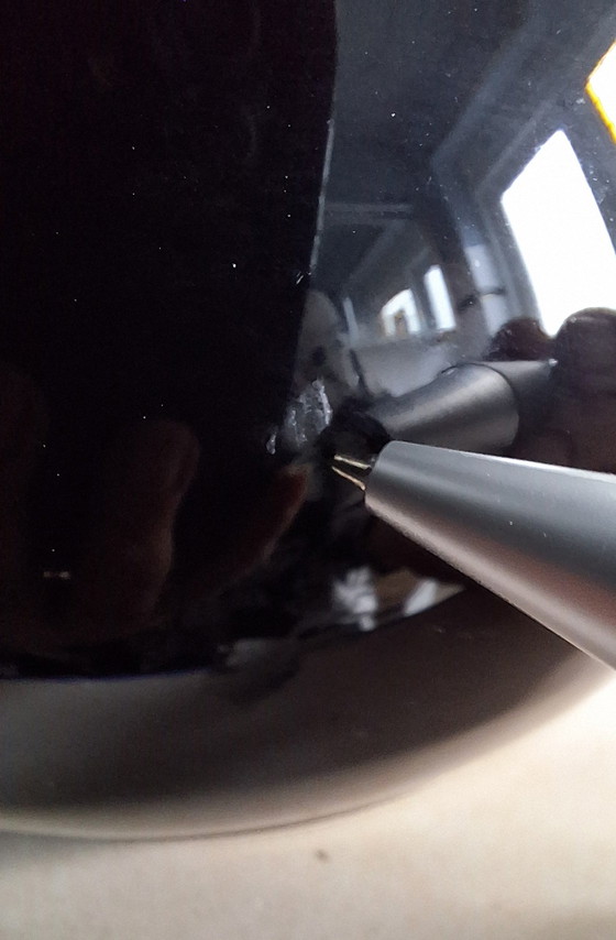 Image 1 of Jerzy Stuczan Orkusz design Glassware Poland. Vase noir avec col blanc. Type Napoléon Huta.