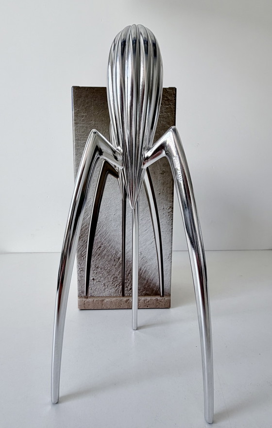 Alessi Zitruspresse „Juicy Salif“ von Philippe Starck. – Küchenzubehör, Metal (photo 6 of 8)