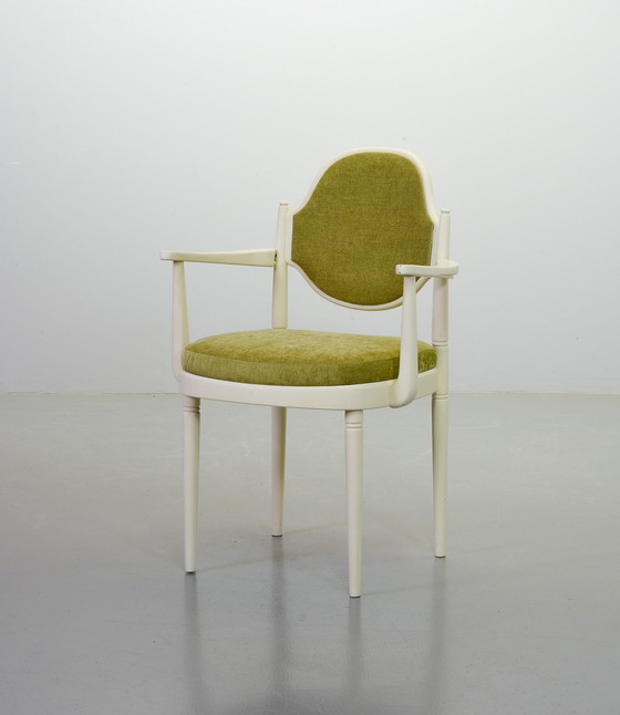 Image 1 of 2 klassieke crèmekleurige Thonet-stoelen model 644 PV met amandelgroene fluwelen bekleding van Hanno von Gustedt, jaren 60