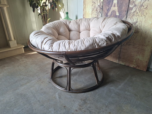 Beautiful Papasan chair cushion, dimensions 110x110cm and 75cm high.