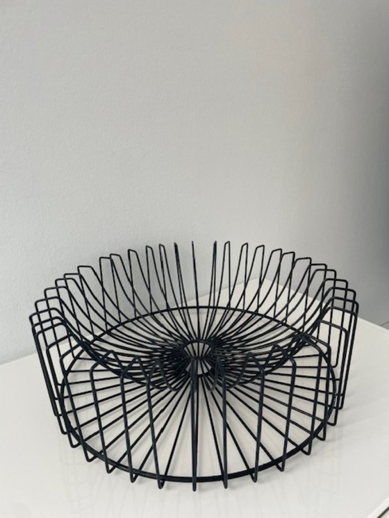 Image 1 of Frutero moderno de metal negro Ø34 cm