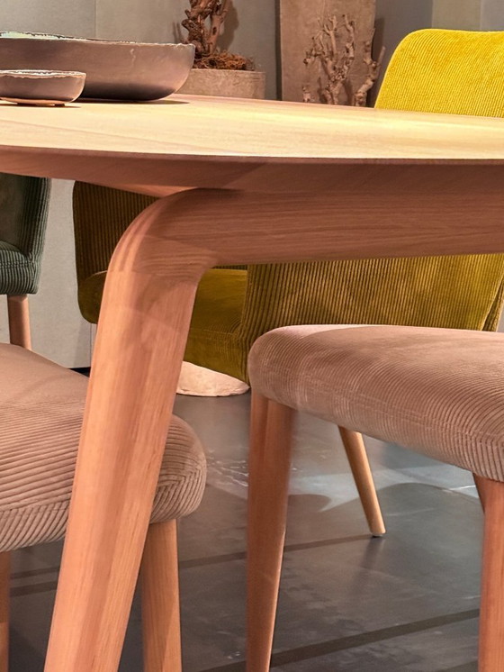 Image 1 of Seuren Pitcher dining table