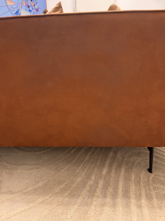 Image 1 of Canapé méridienne design couleur caramel – pièce maîtresse moderne