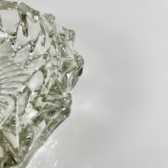 Image 1 of Grote geslepen kristallen asbak, 1960, Frankrijk