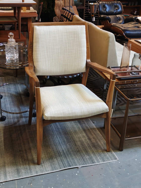 Image 1 of Poltrona di metà secolo rivestita