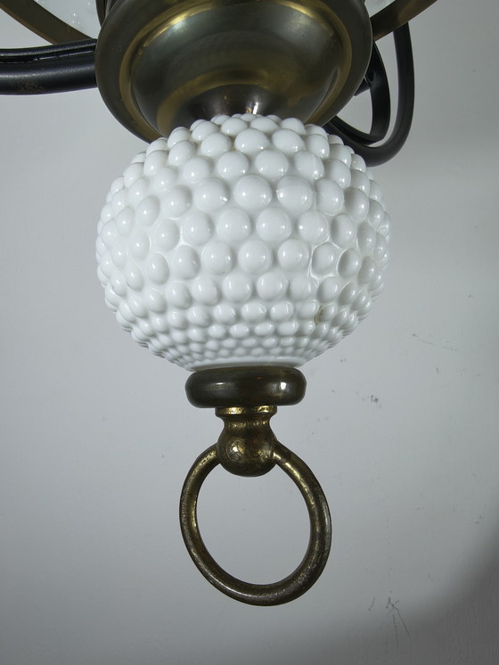 Image 1 of Lámpara de aceite antigua de cristal opalino