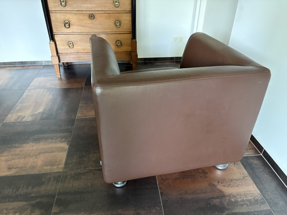 Image 1 of Drie Gelderland 4800 stoelen en poef bekleding leer