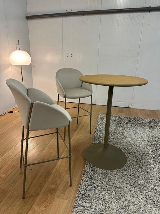 2 Artifort Andrea Chairs + Optional Artifort High Table