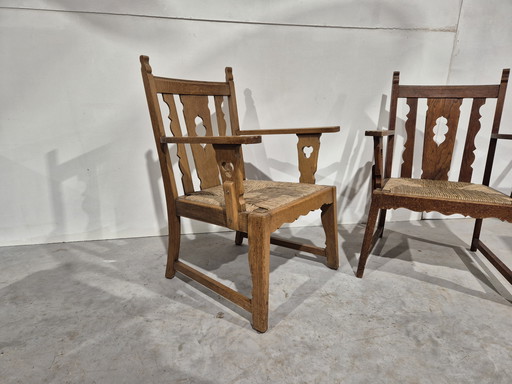 Due poltrone in rovere in stile brutalista Arts & Crafts.