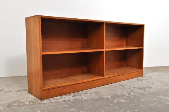 Image 1 of Vintage boekenkast / tv meubel in eiken
