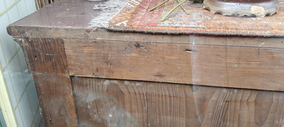 Cómoda robusta y característica del siglo XIX. – Wood (photo 4 of 7)