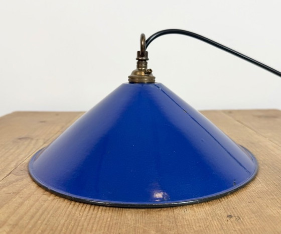Image 1 of Industriële kobaltblauwe emaille fabriekshanglamp, jaren 1950