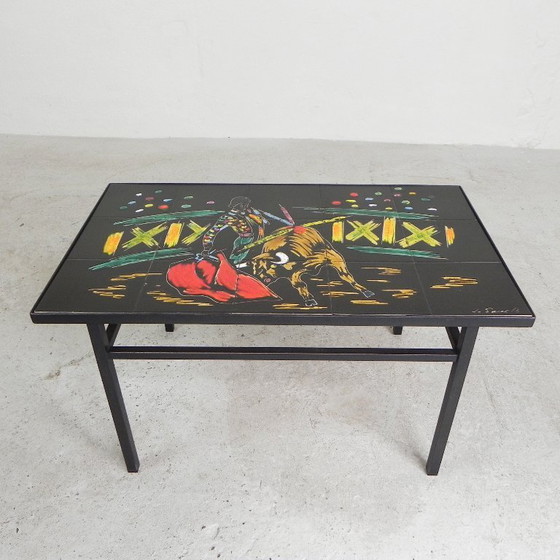 Image 1 of Tavolo vintage in piastrelle con immagine di corrida, anni '50
