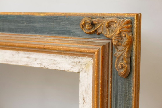 Image 1 of Gerestaureerde antieke houten lijst. Vintage houten lijst voor een schilderij, spiegel, foto, enz. Lijst met ornamenten.
