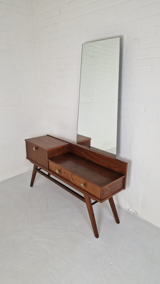 Image 1 of Vintage houten kaptafel jaren 60