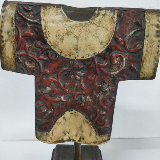 Image 1 of Statue décorative, cape ou robe en étain/cuivre