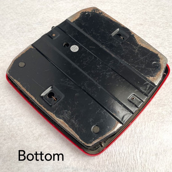 Image 1 of Hanson bathroom scale 1970s with flower