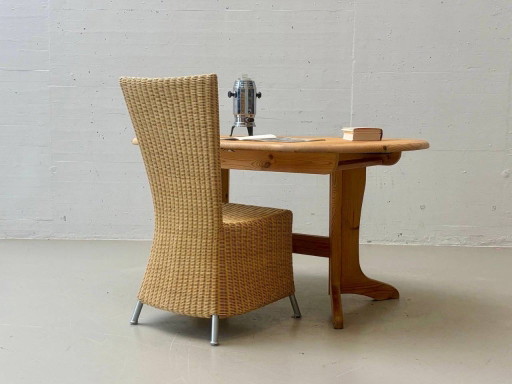 Round extendable vintage dining table made of solid pine wood, 1970s – eettafels