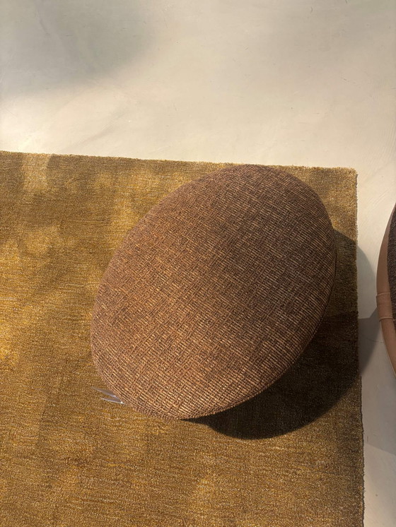 Image 1 of Fauteuil pivotant Montis Fabian avec repose-pieds