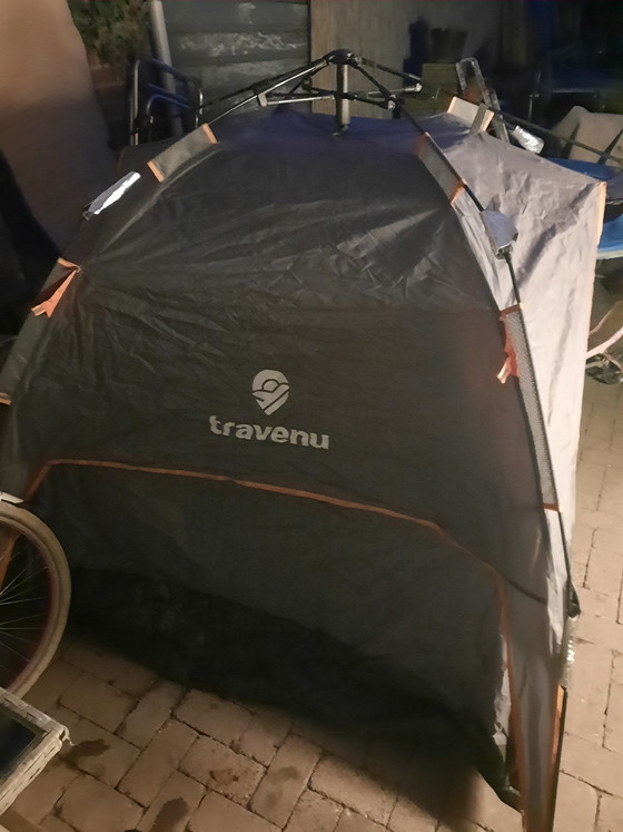 Image 1 of Nieuwe tent nooit gebruikt is overbodig 