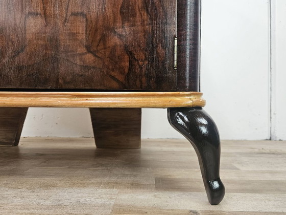 Image 1 of Mahagoni-Maser-Frisierkommode mit weißer Marmorplatte