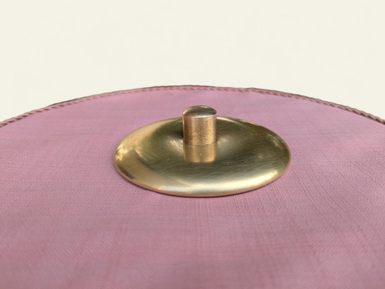 Image 1 of Vintage tafellamp Mid Century, roze kap met franjes en fijn brokaat, jaren 60/70