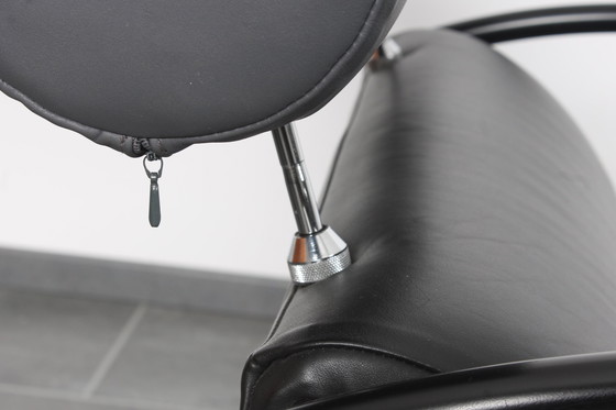 Image 1 of Schwarzer Lederstuhl Zyklus Lounge Chair + Hocker von Peter Maly für Cor