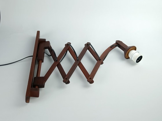 Image 1 of Midcentury moderne accordeonlamp in massief teakhout, 1960