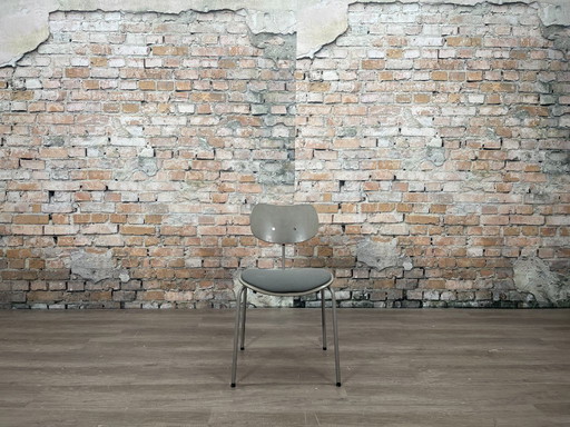 Egon Eiermann SE68 con tessuto