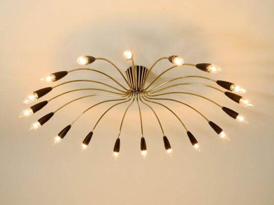 Image 1 of Bellissima ed enorme lampada da soffitto Sputnik in ottone, stile moderno di metà secolo, con 18 bracci | Ø 113 cm