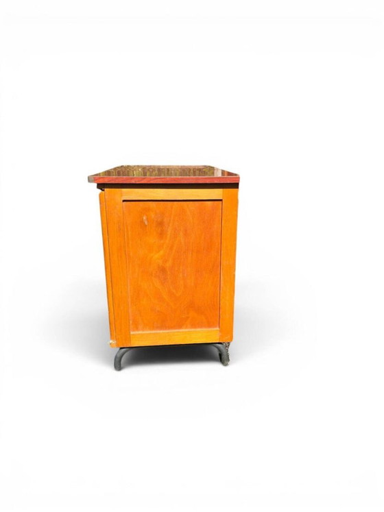Scrivania vintage anni '50 in laminato rosso, legno e metallo. – Scrivanie, Plastic (photo 3 of 5)