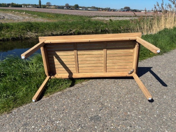 Image 1 of Table de jardin Gloster en teck de haute qualité et robuste - comme neuve -