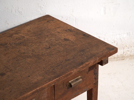 Antiker japanischer niedriger Tisch aus Holz – Japan, circa 1930 – Schreibtisch, Industrieel (photo 17 of 39)
