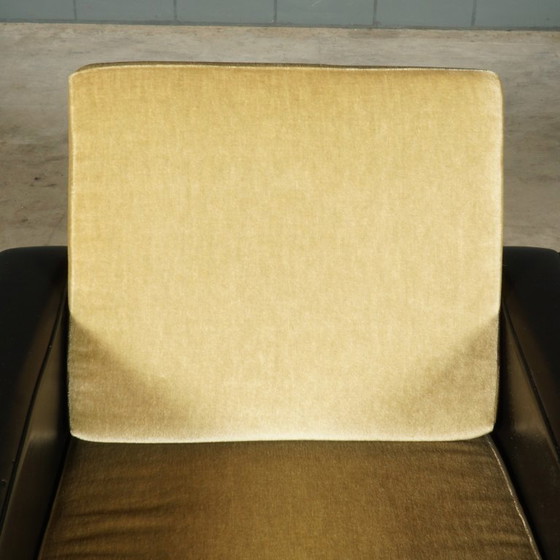 Image 1 of Fauteuil vintage – velours – années 60