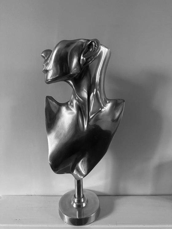 Image 1 of Modernistische chromen buste, vintage design, jaren 70