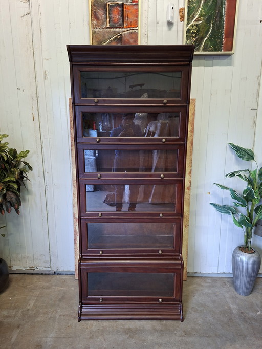 Classic mahogany Globe Wernicke-style bookcase, 86x23/44cm, 210cm high.