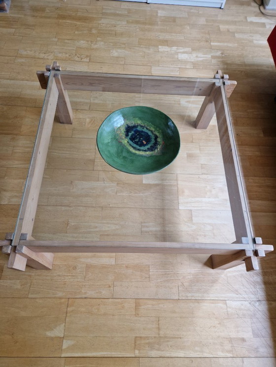 Image 1 of Vierkante eiken/ glazen salontafel