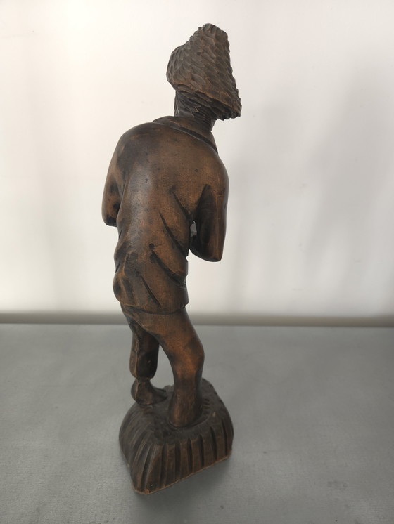 Image 1 of Oosterse man (hout) 