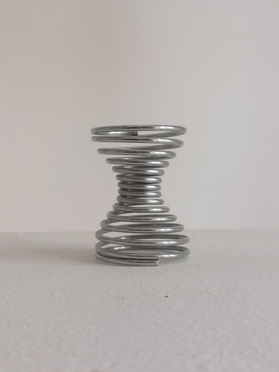 Image 1 of Decorazione a spirale per portauova in stile Memphis postmoderno vintage