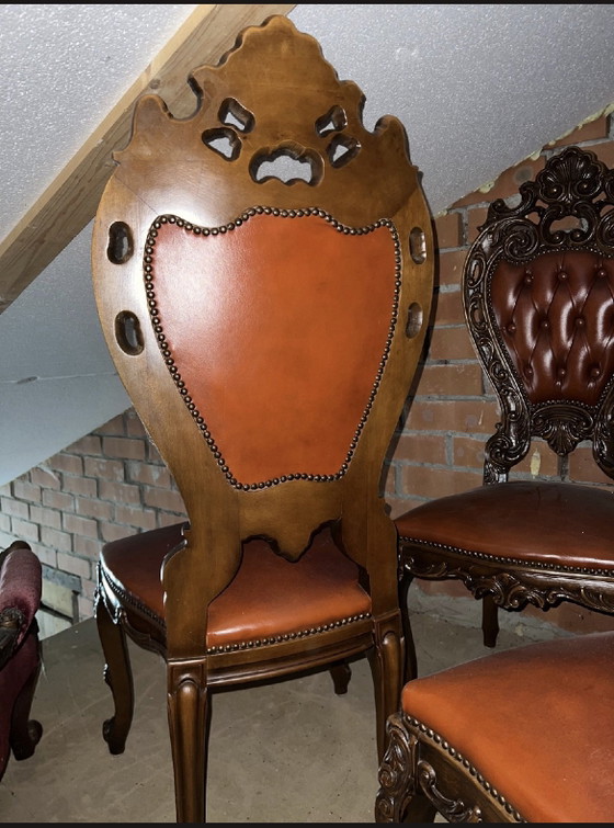 4 Sedie da pranzo barocche in pelle – Legno (photo 5 of 15)