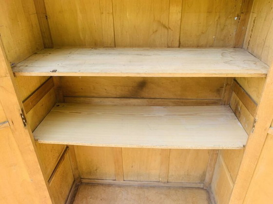 Image 1 of guardarropa parisino