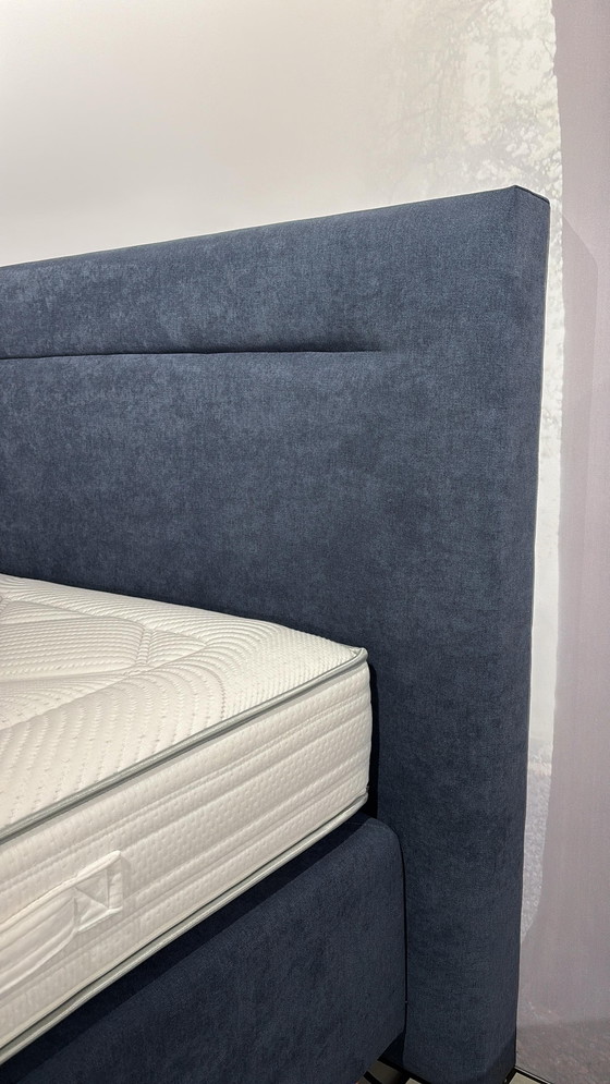 Image 1 of Somier Narvik