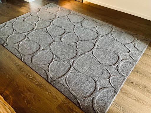 Casalis Raja ‘Egg Outline’ Teppich – Marie Mees – 200 × 300 cm – Tibetische Wolle
