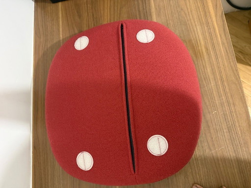 Tulip chair seat pad (KNOLL)