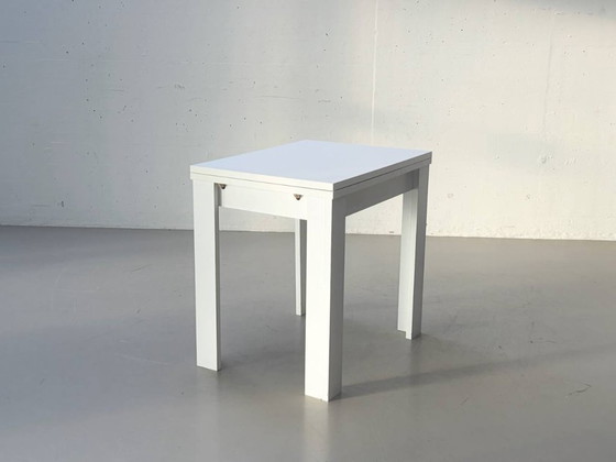 Image 1 of Kompakter Tisch, ausziehbar in Weiss, frühe 2000er Jahre 
