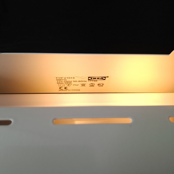 Image 1 of Lampada da parete vintage Ikea Smyg in metallo/plastica bianca